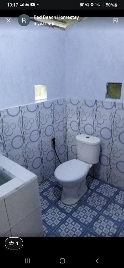 Red Beach Homestay Pasanggaran Extérieur photo